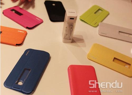 酷派大觀4發布 智能手表等多款配件齊亮相 酷派大觀4發布 智能手表等多款配件齊亮相