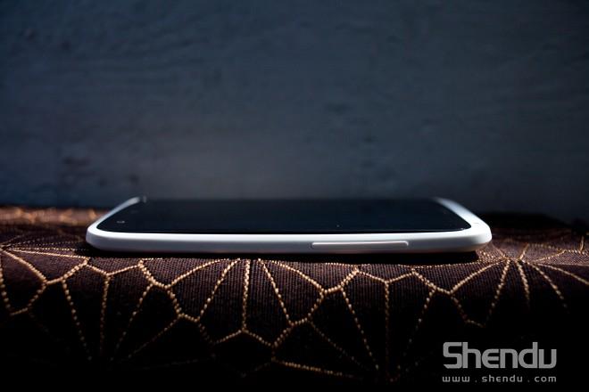 眾里尋他千百度 機皇原來在這里:HTC One X