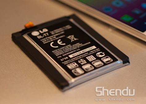 驍龍800旗艦機LG G2深藏不露：內置子母電池