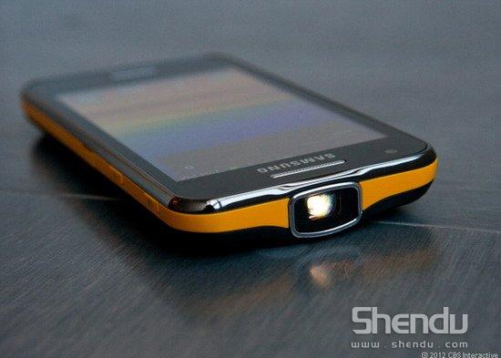 三星奇異智能機大盤點 從曲面屏到內(nèi)置投影儀 三星奇異智能機大盤點 從曲面屏到內(nèi)置投影儀